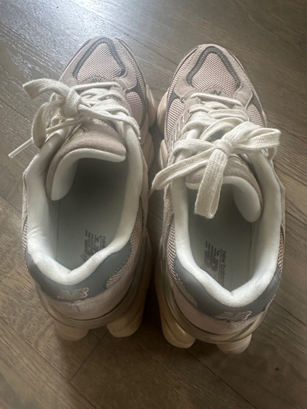 New Balance 9060 Women's Sneakers in Blush and Gray - Picture 5 of 8